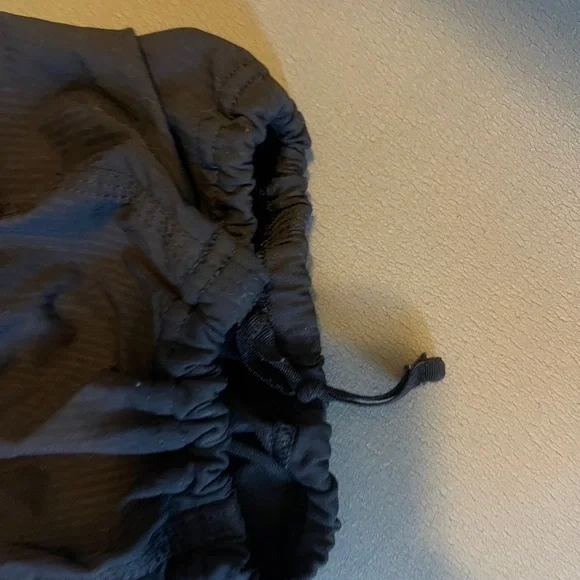 Lululemon Dance Studio Black LINED Women'sSz 6 Mid- Rise Pants - Picture 9 of 10